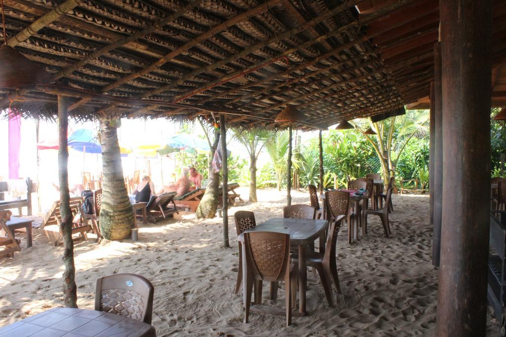 Warahena Beach Hotel Bentota Exteriér fotografie