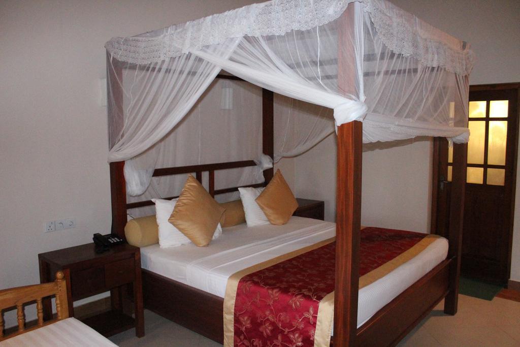 Warahena Beach Hotel Bentota Exteriér fotografie